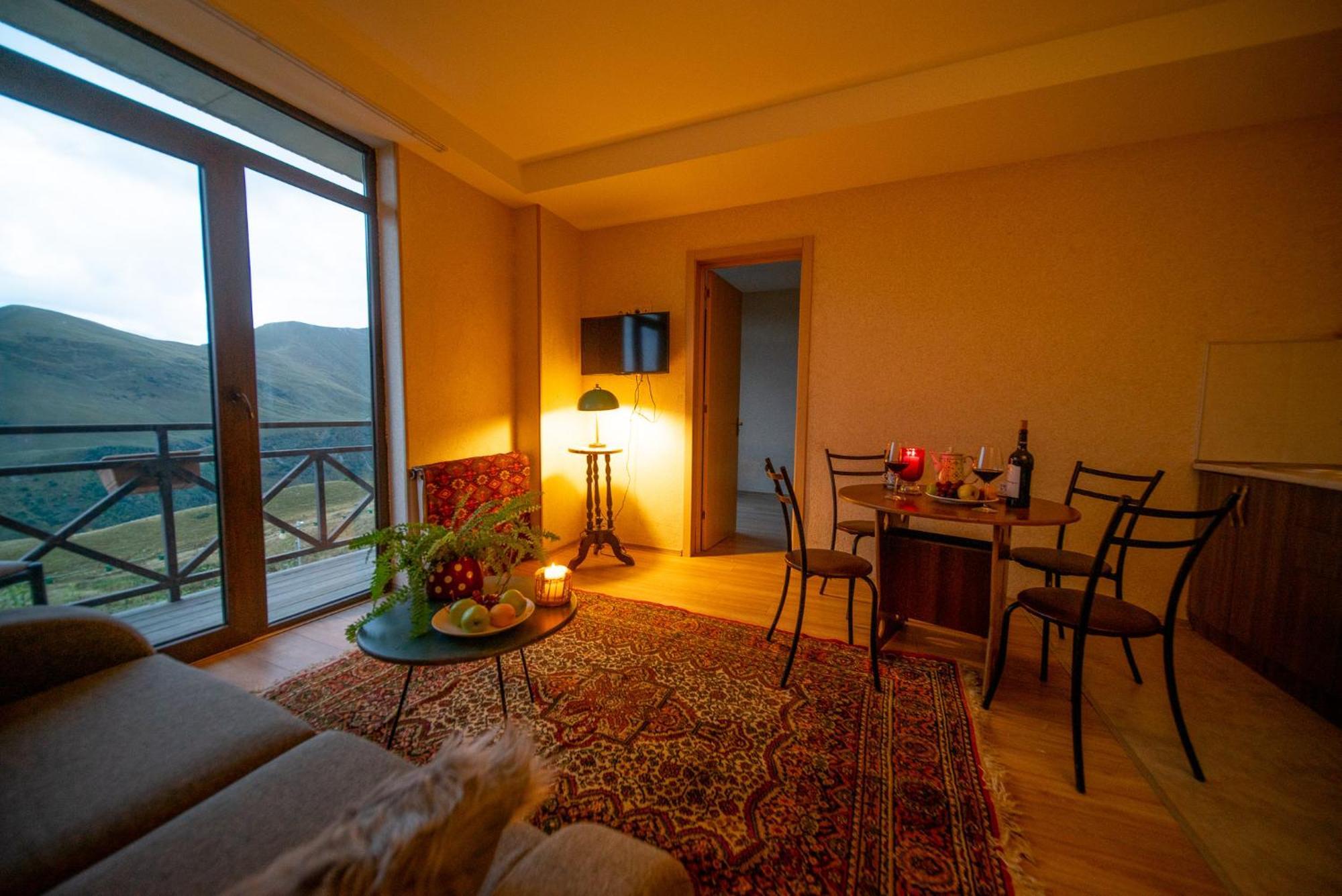 Chalet Papa Basili Гудаури Екстериор снимка